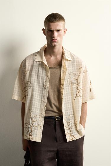 LEAF EMBROIDERY JACQUARD SHIRT - 005 by Zara