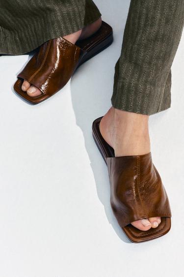 MULES EN CUIR À TALONS COMPENSÉS - Marron de Zara - Image 1