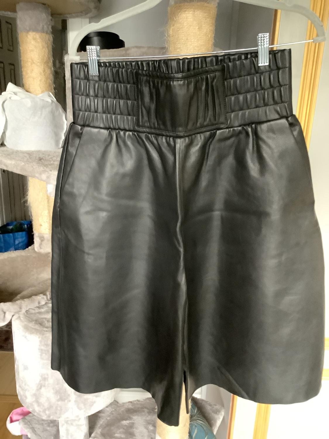 LEATHER BERMUDA SHORTS X STEFANO PILATI - Image 4