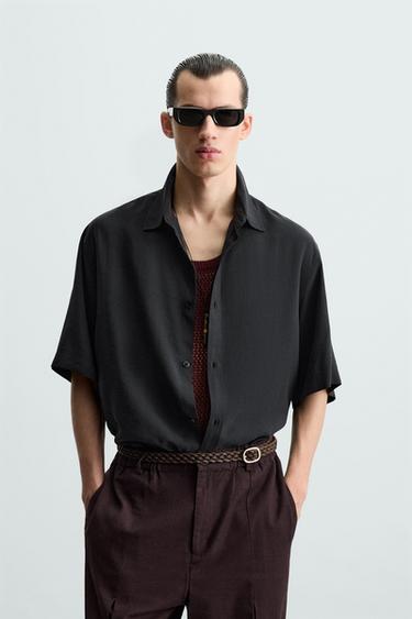 CAMISA FLUIDA RELAXED FIT - Negro de Zara