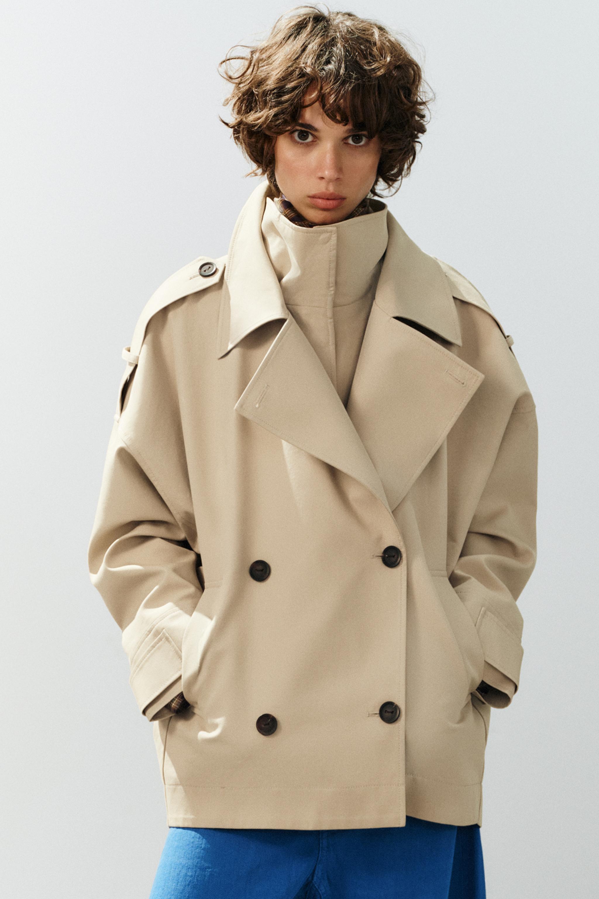 OVERSIZED STAND-UP COLLAR SHORT TRENCH COAT — Light tan