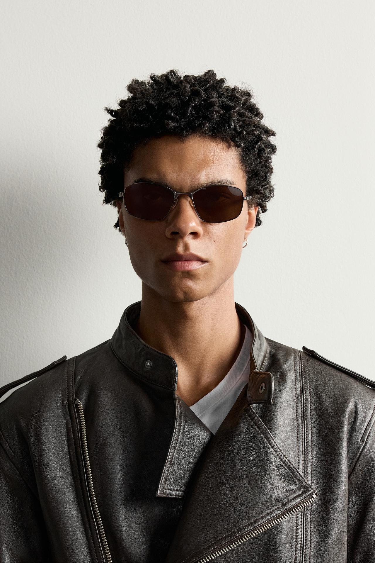 OVAL SUNGLASSES — Brown
