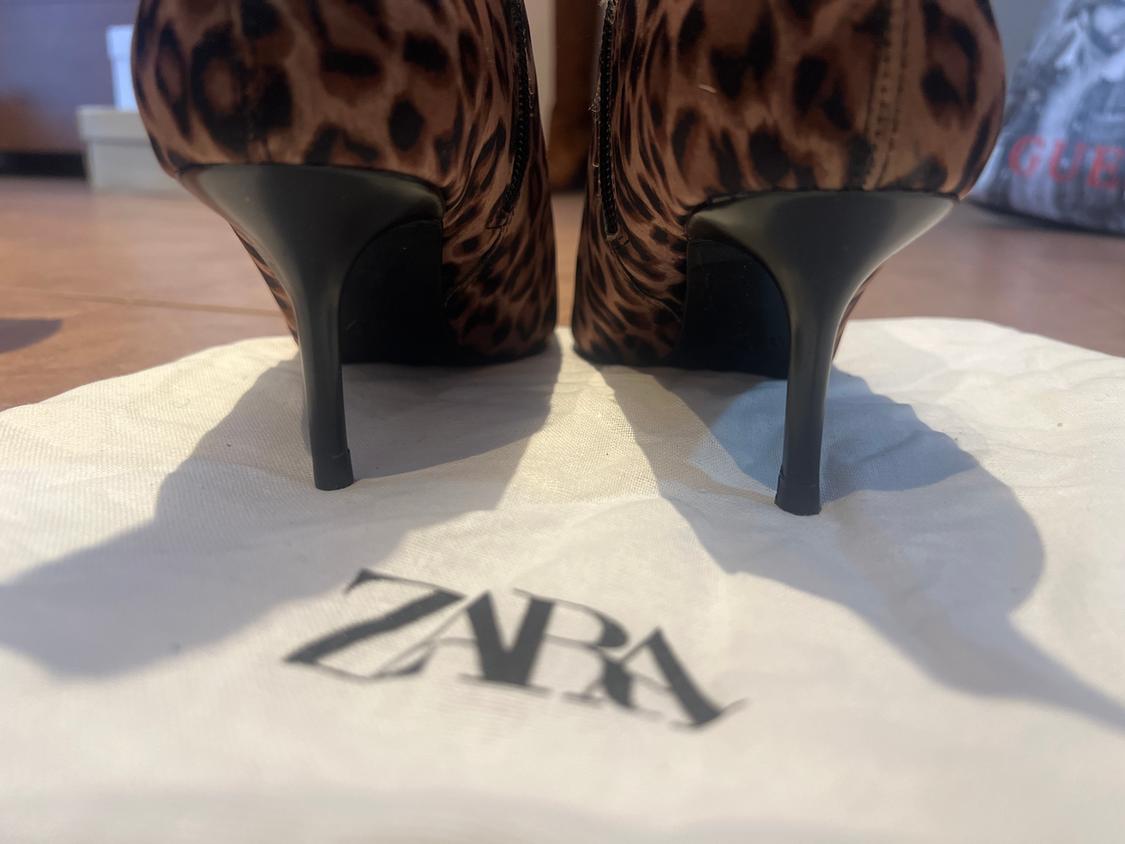 ANIMAL PRINT HIGH HEEL ANKLE BOOTS - Image 8