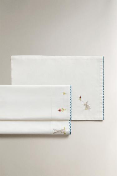 RABBIT COT PILLOWCASE AND FLAT SHEET SET - Multicoloured by Zara