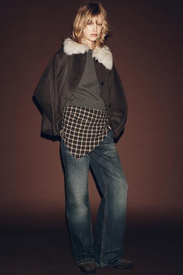 جاكيت بياقة بفرو اصطناعي بصوف ZW COLLECTION - خَام / بيج الخاص بـ Zara