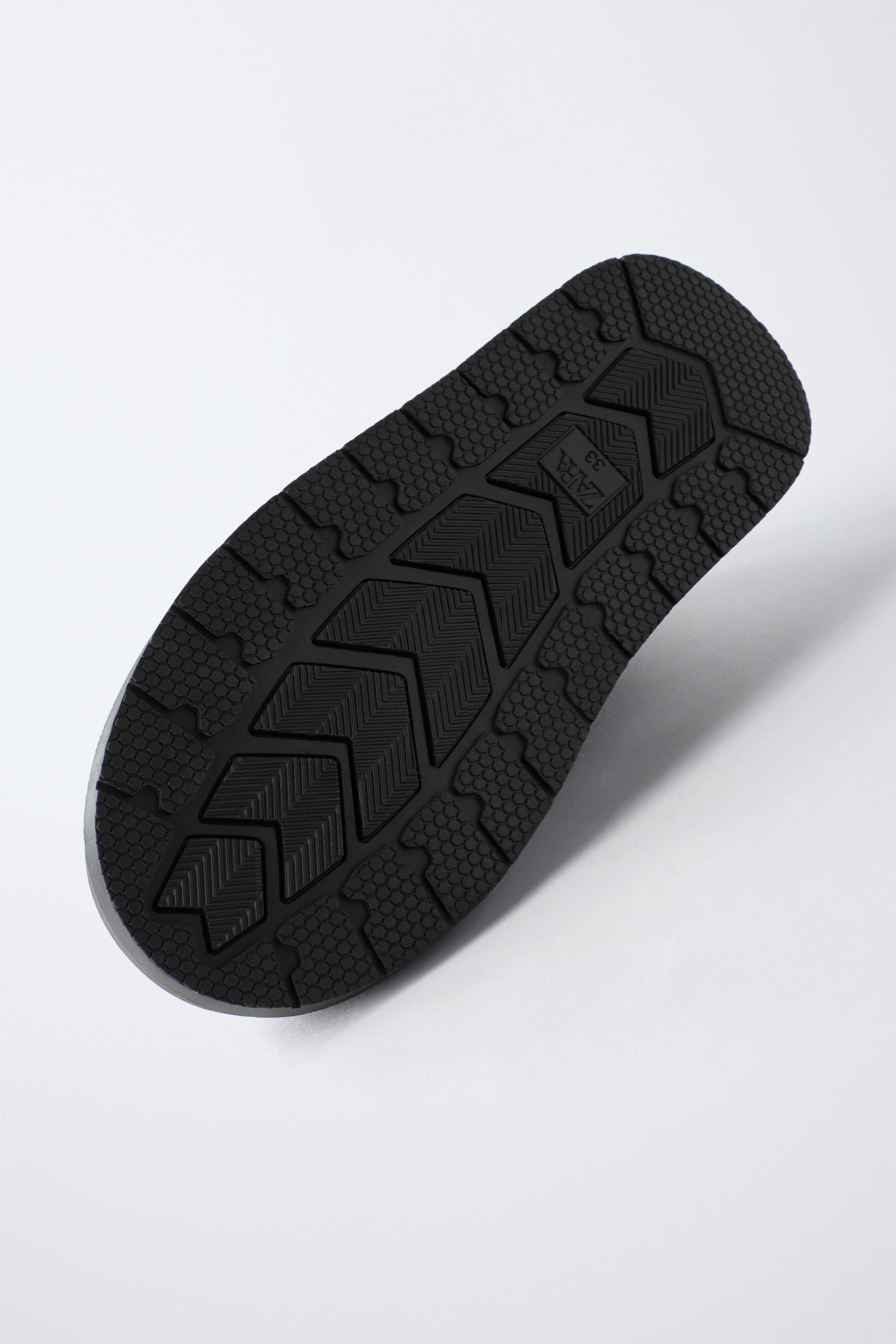 QUILTED FAUX FUR ANKLE BOOTS