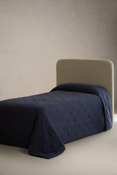 KIDS' STRIPED JACQUARD QUILTED BEDSPREAD - Navy blue by Zara - Image 1