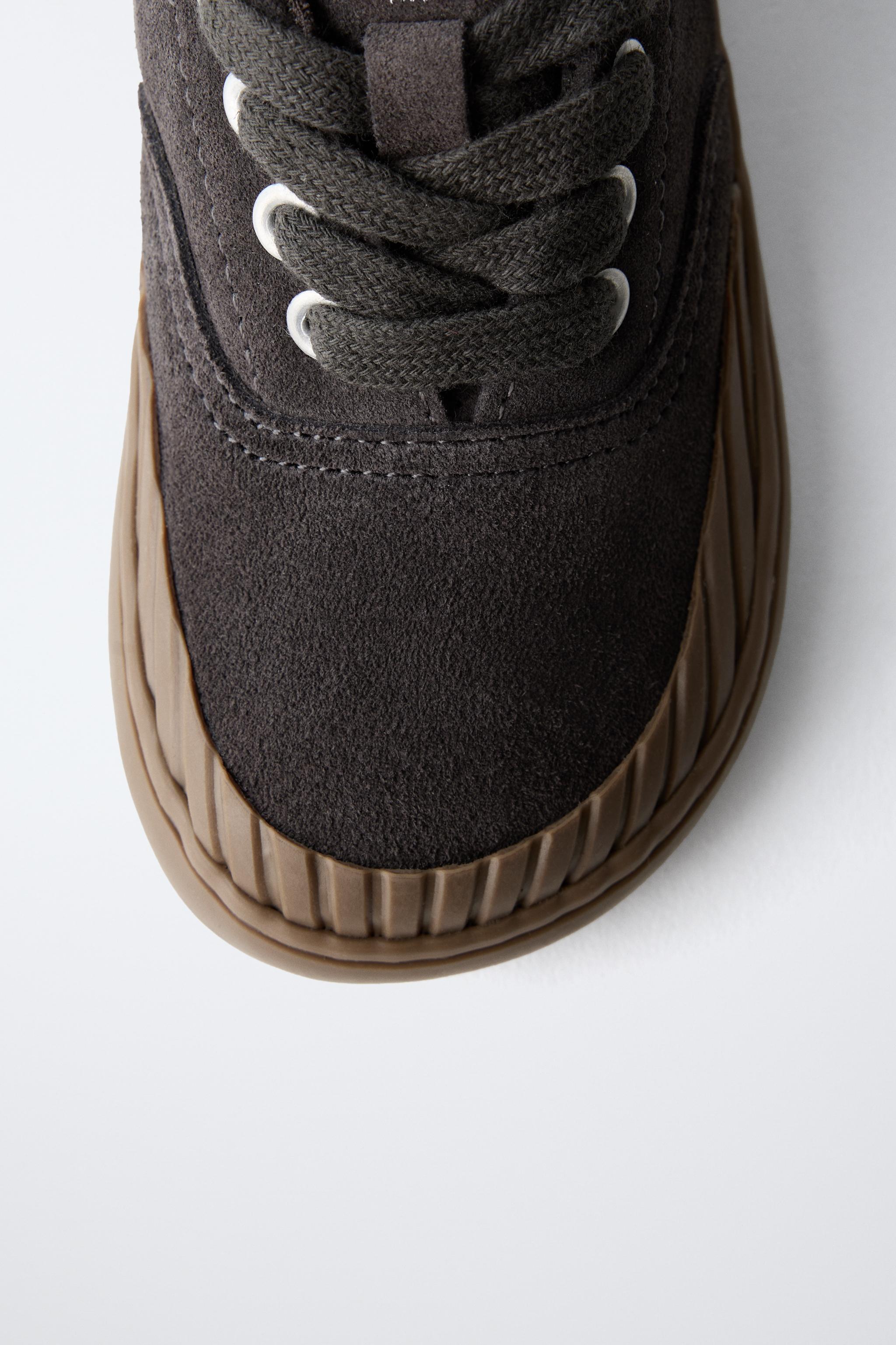 LEATHER SNEAKERS