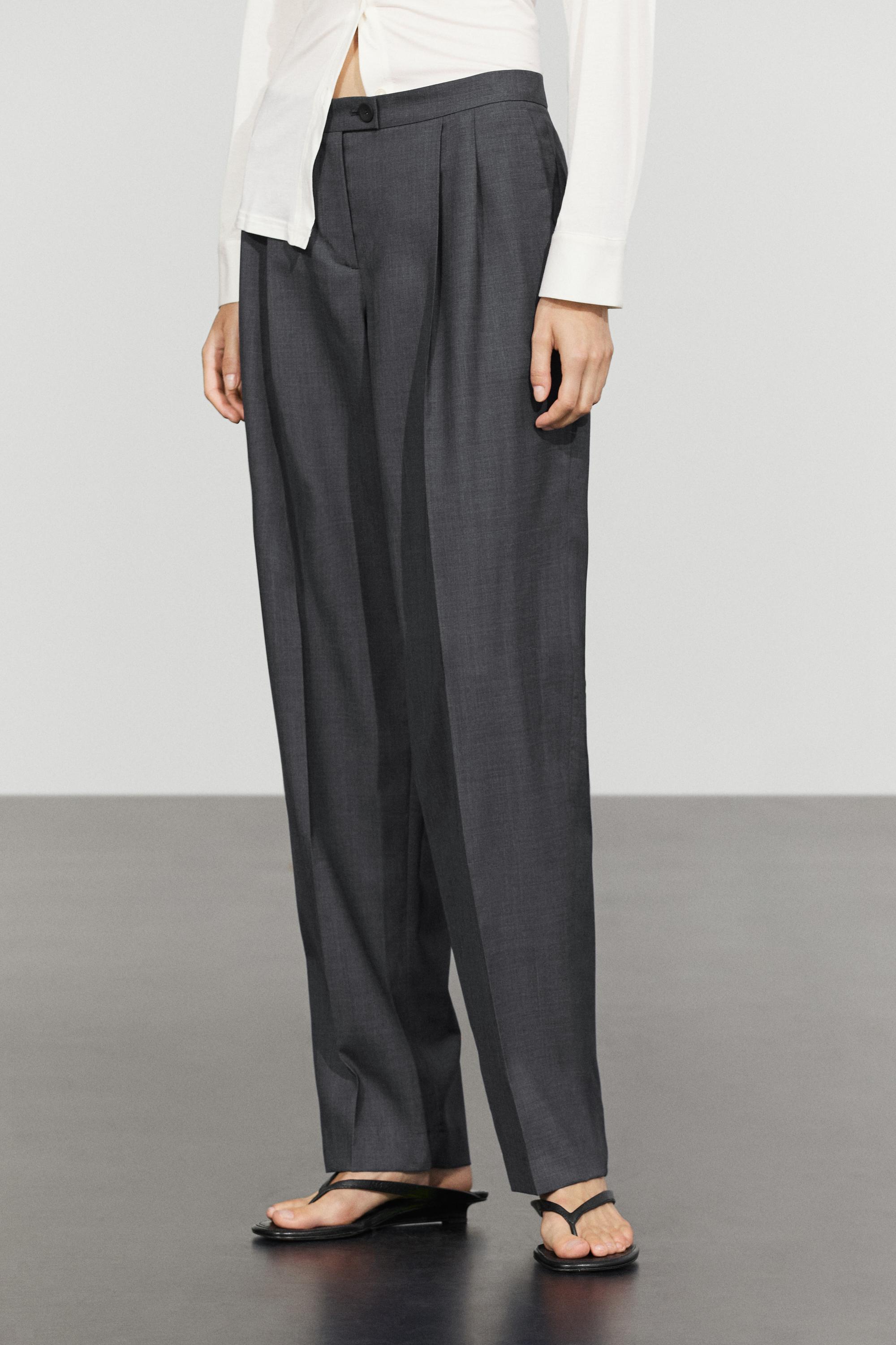 100% cool wool pleated pants