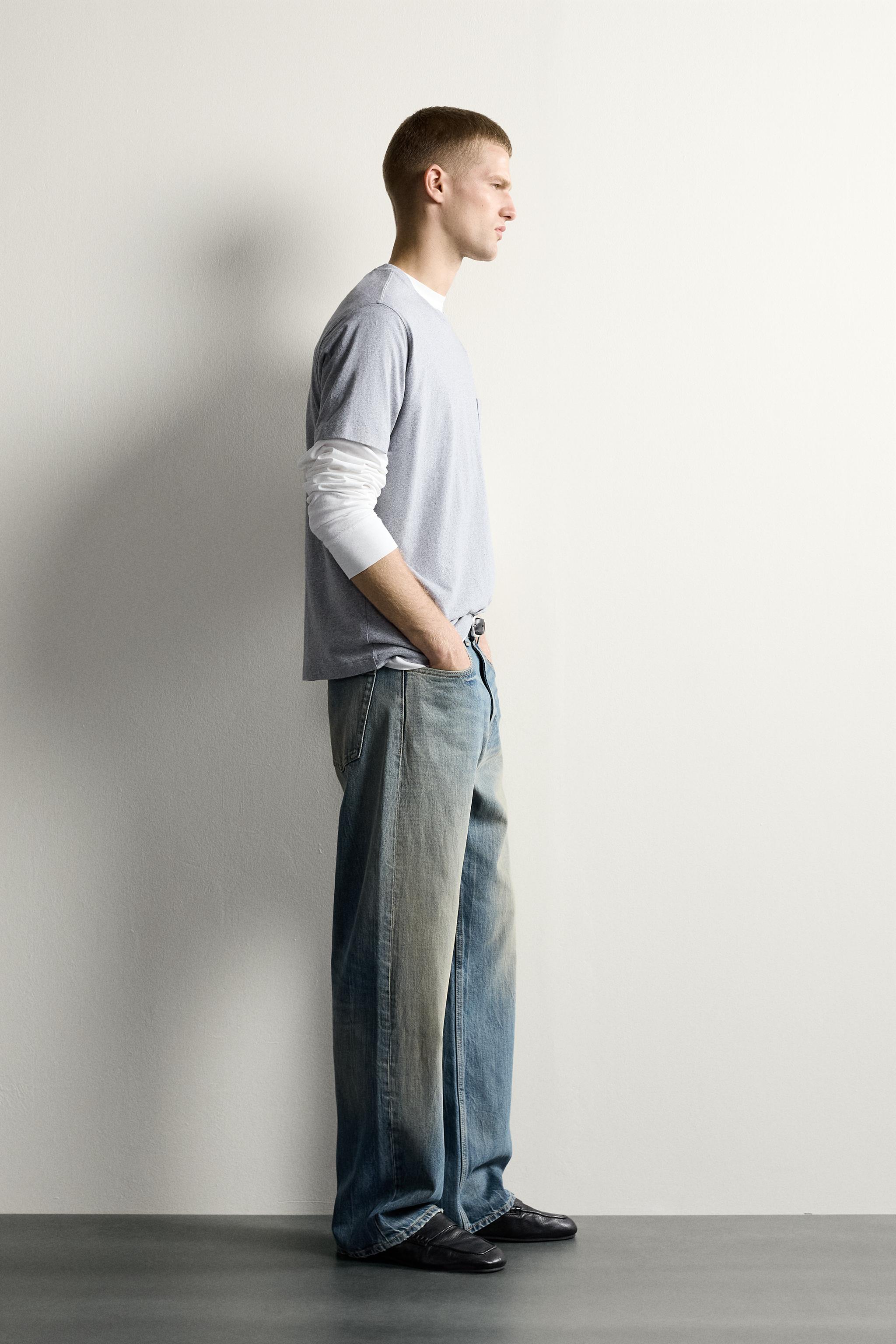 LOOSE FIT JEANS