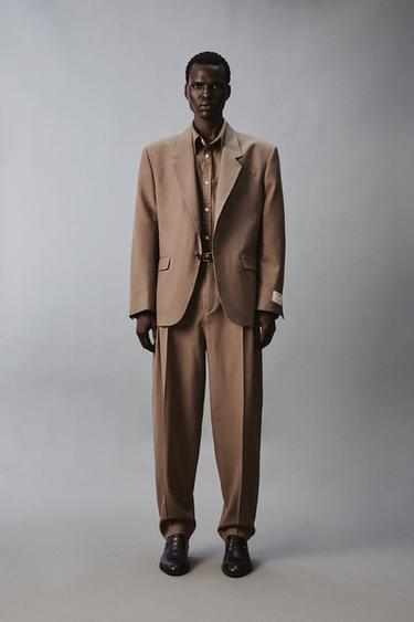 BLAZER DE TRAXE WILLY CHAVARRIA X ZARA - tostada de Zara