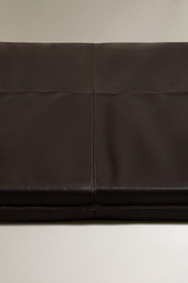 TAPIS EN CUIR DE SPORT - Marron de Zara - Image 3