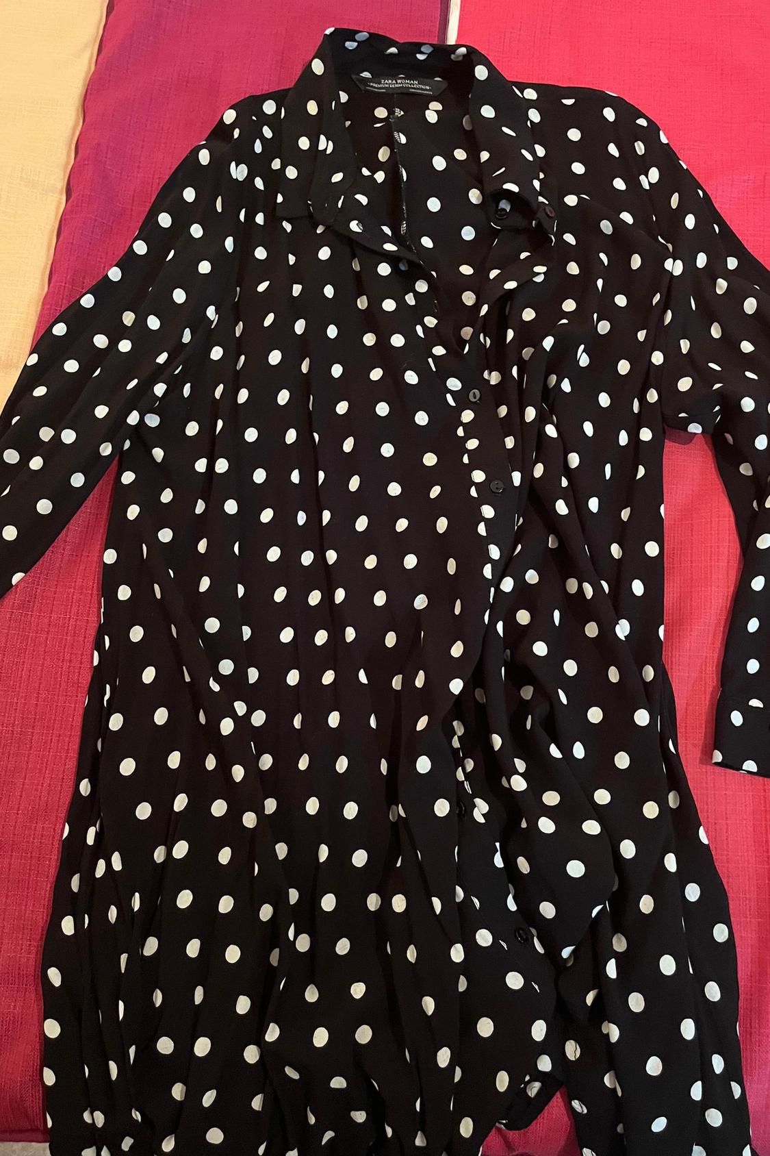 VESTIDO LUNARES DE COLOR NEGRO - Image 2