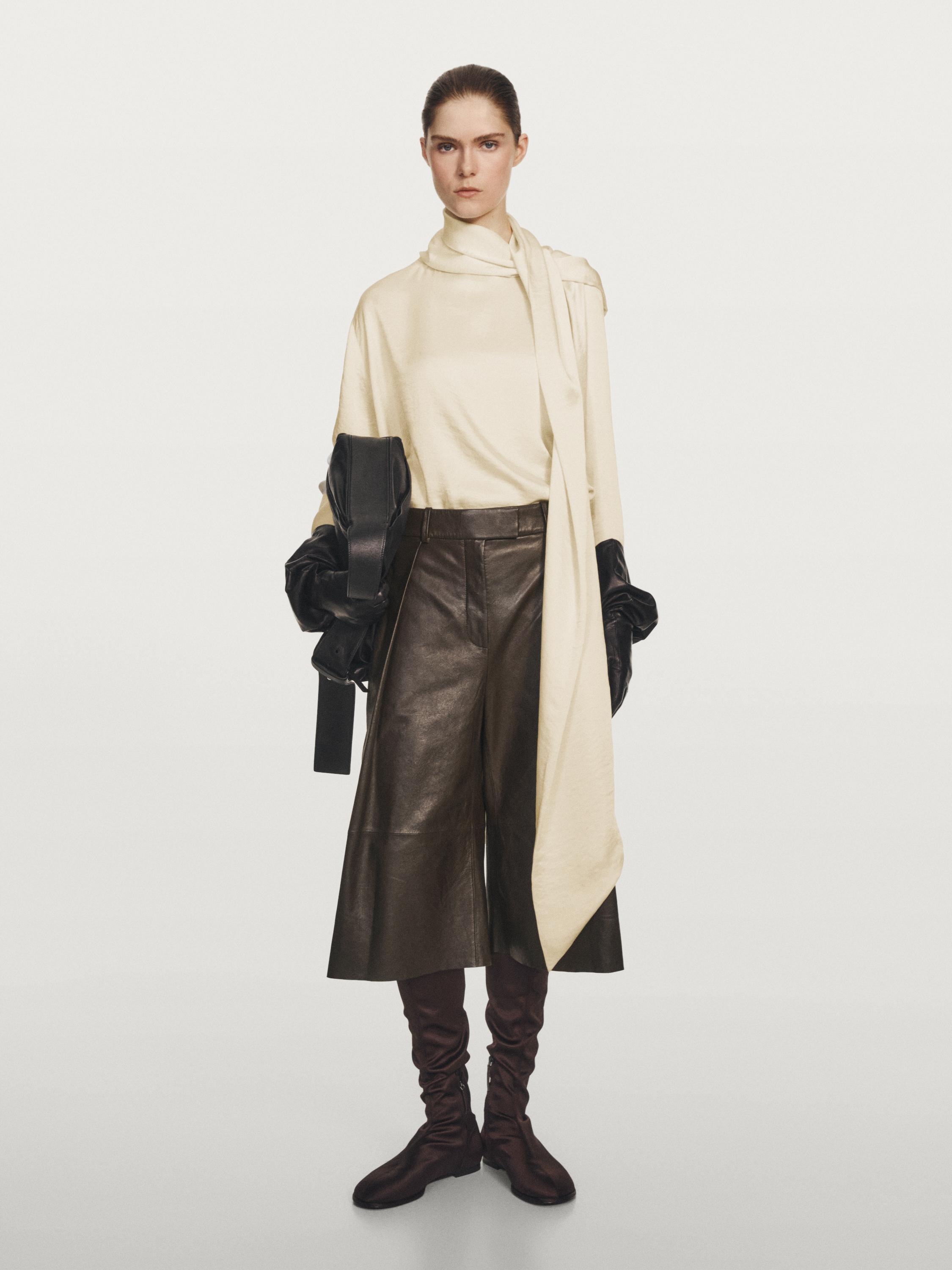 Flowing blouse with scarf - STUDIO