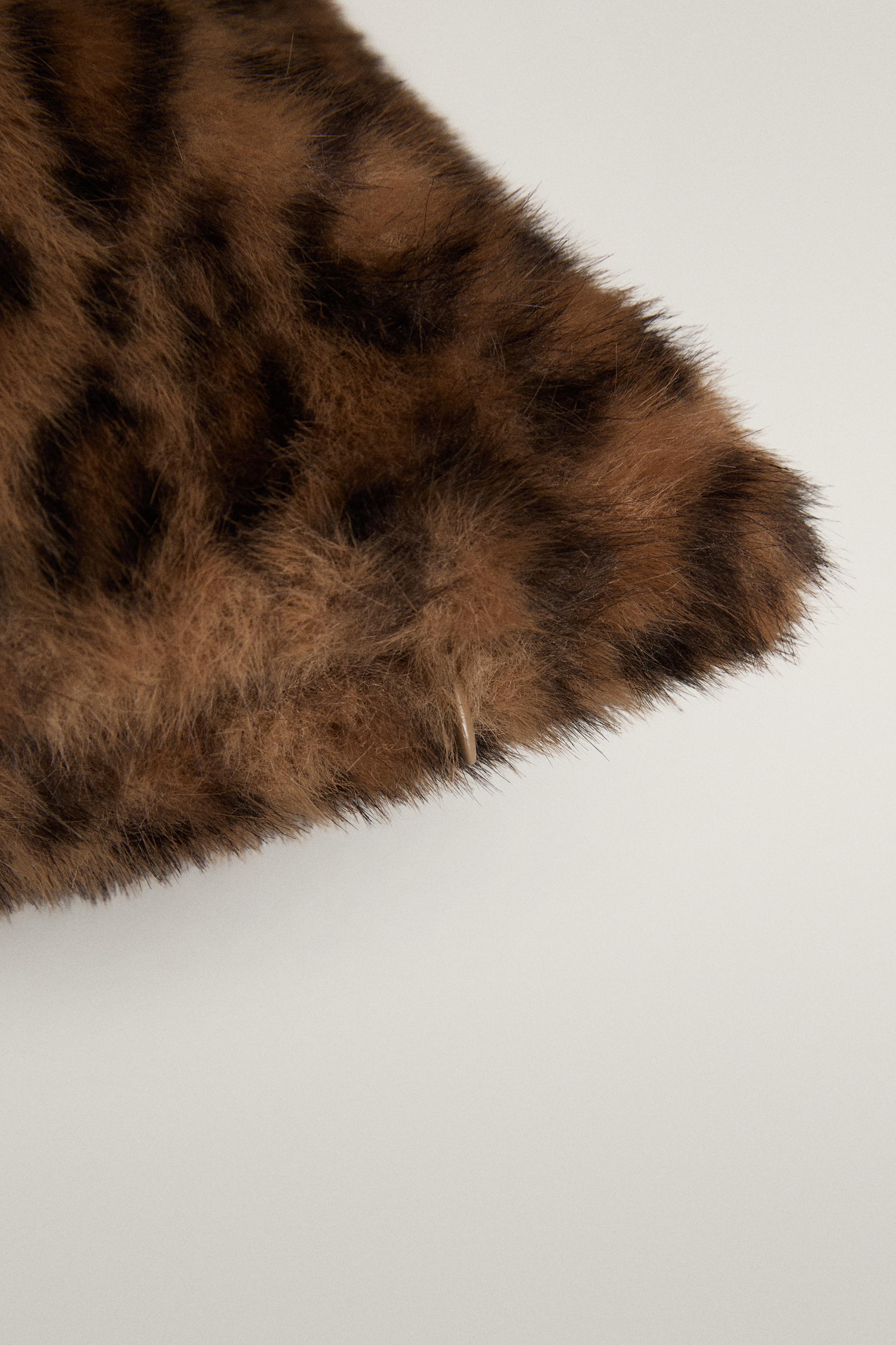 ANIMAL PRINT FAUX FUR THROW PILLOW COVER