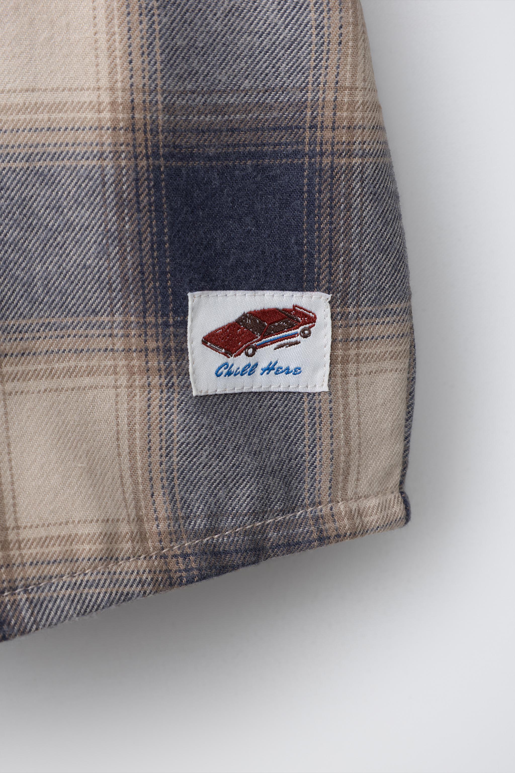 PLAID HOODED SHIRT