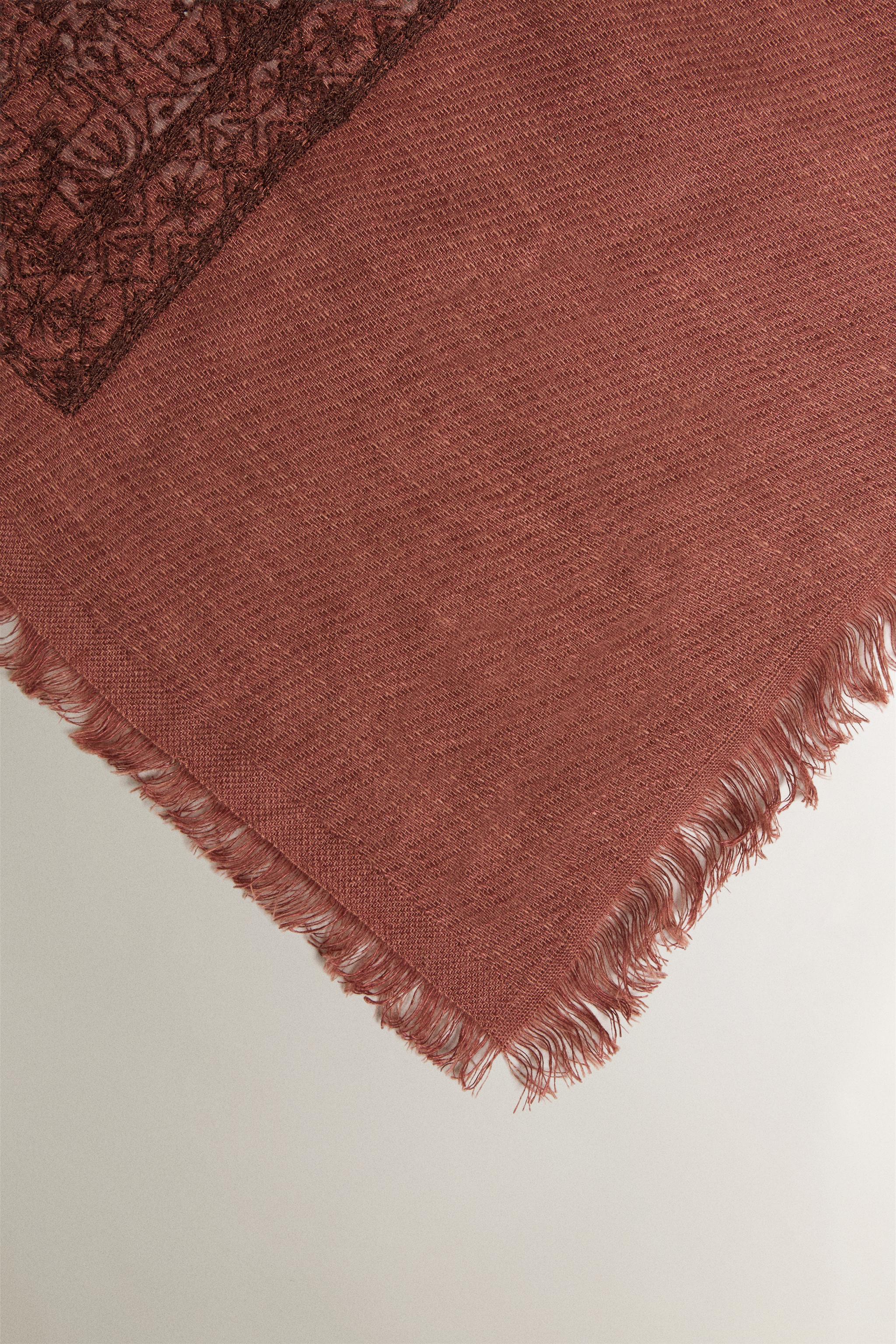 LINEN AND COTTON BLANKET WITH EMBROIDERY — Dark pink