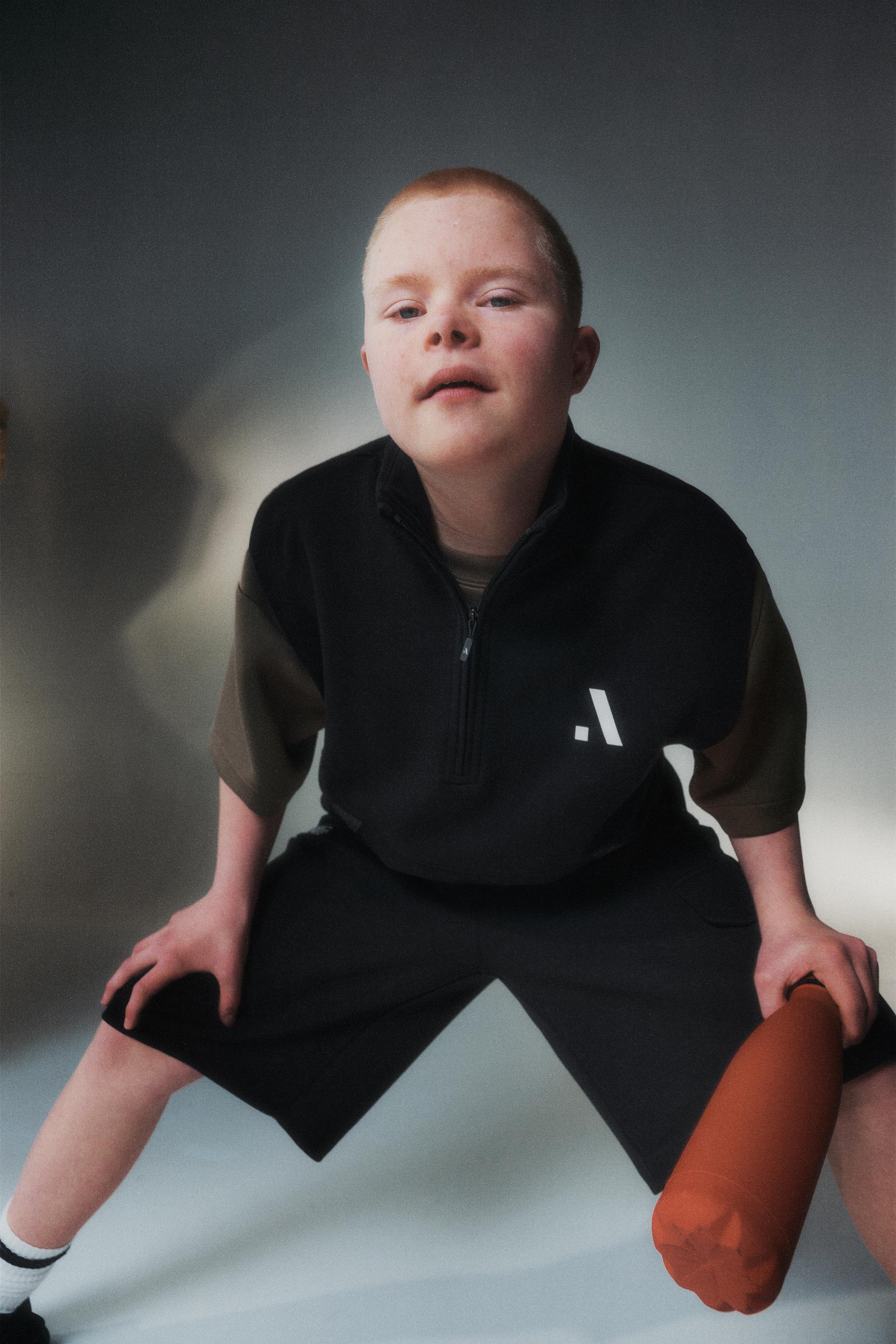 ATHLETIC CARGO SHORTS — Black
