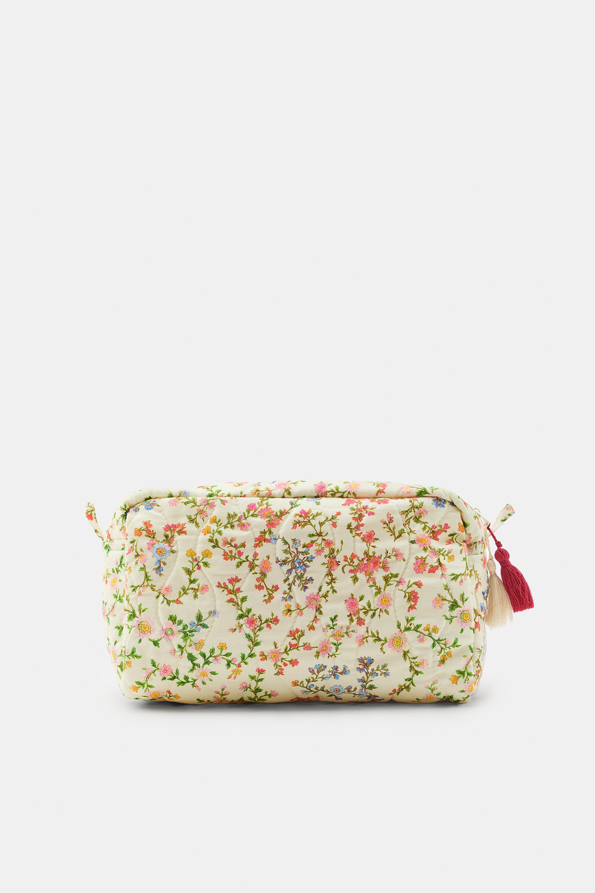 FLORAL PRINT QUILTED TOILETRY BAG
