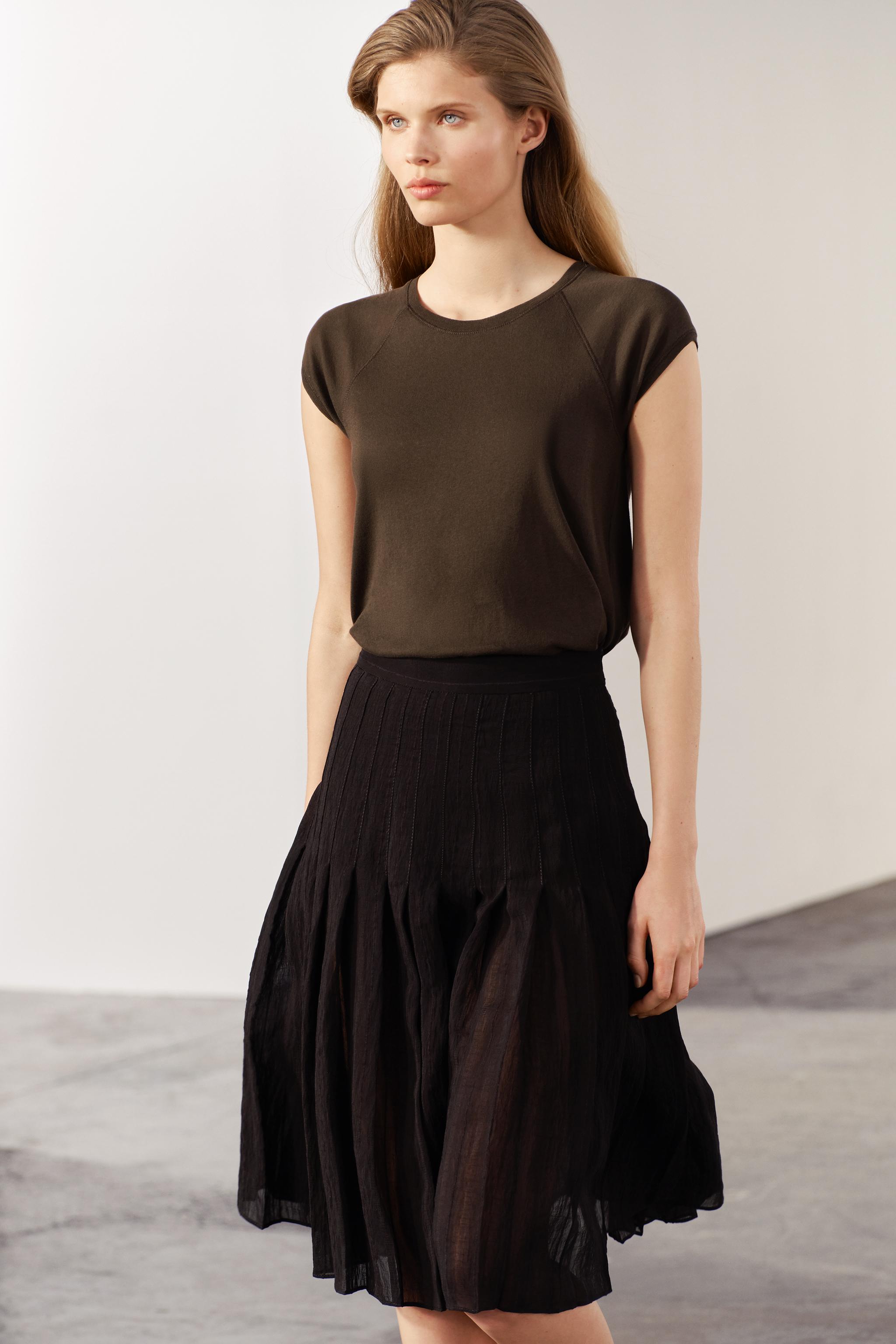 Business casual 2024 skirt zara