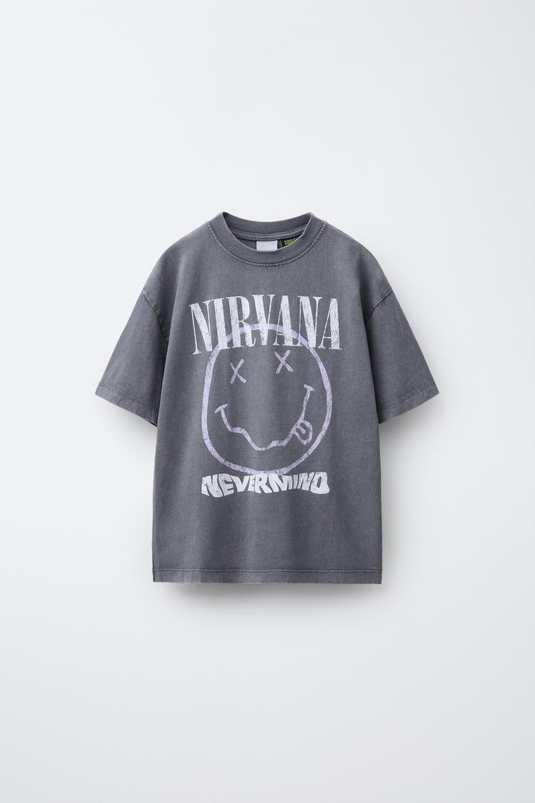 CAMISETA ESTAMPADO NIRVANA ® Gris ZARA Estados Unidos de