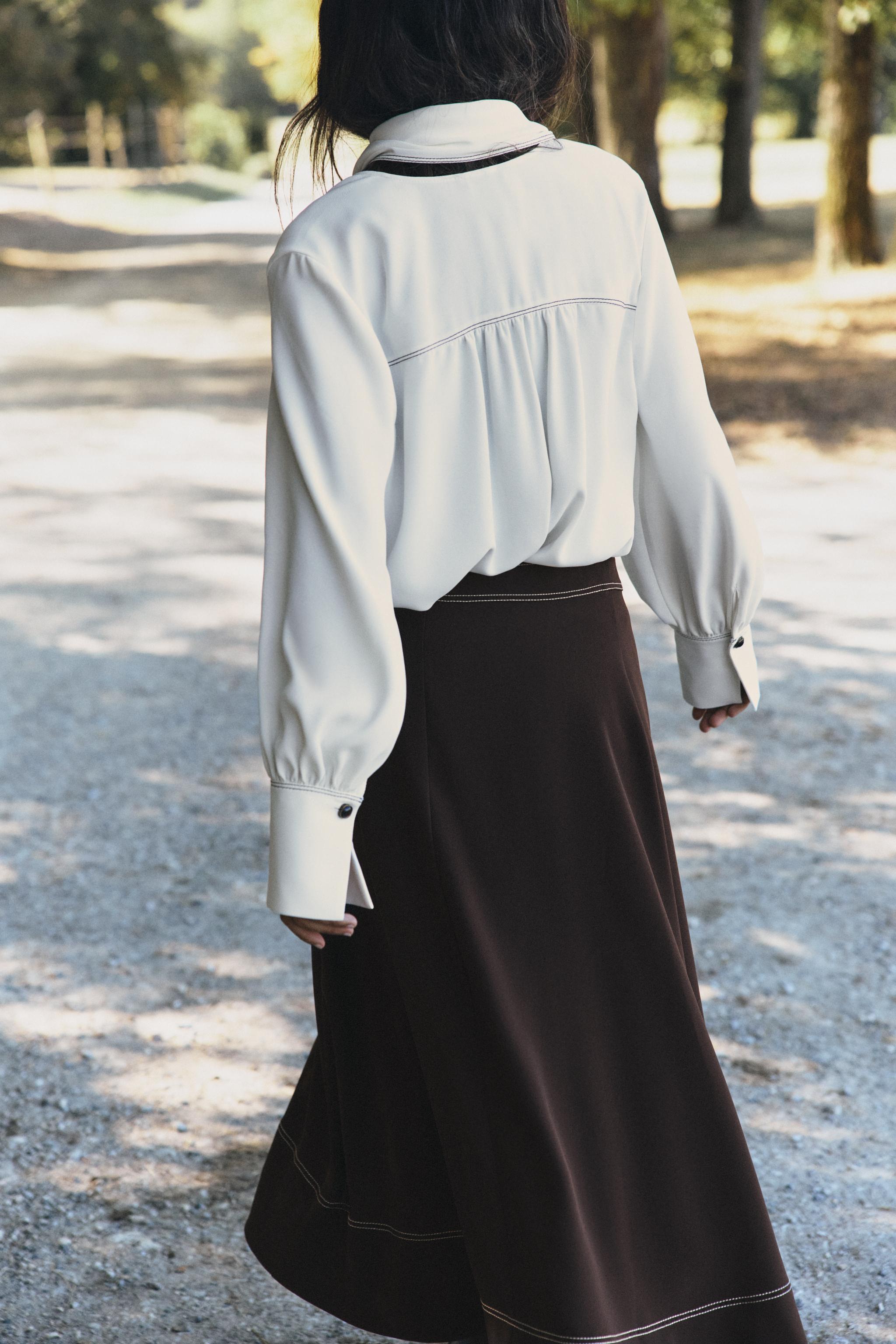 CONTRAST STITCH SCARF BLOUSE