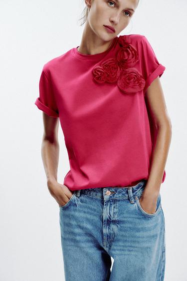 T-SHIRT MIT BLUME MIT VOLUMEN - Pink von Zara