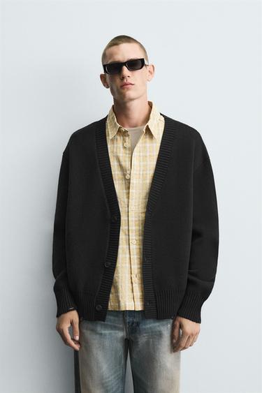 CARDIGAN WITH DISTRESSED RIBBED TRIMS - Black by Zara