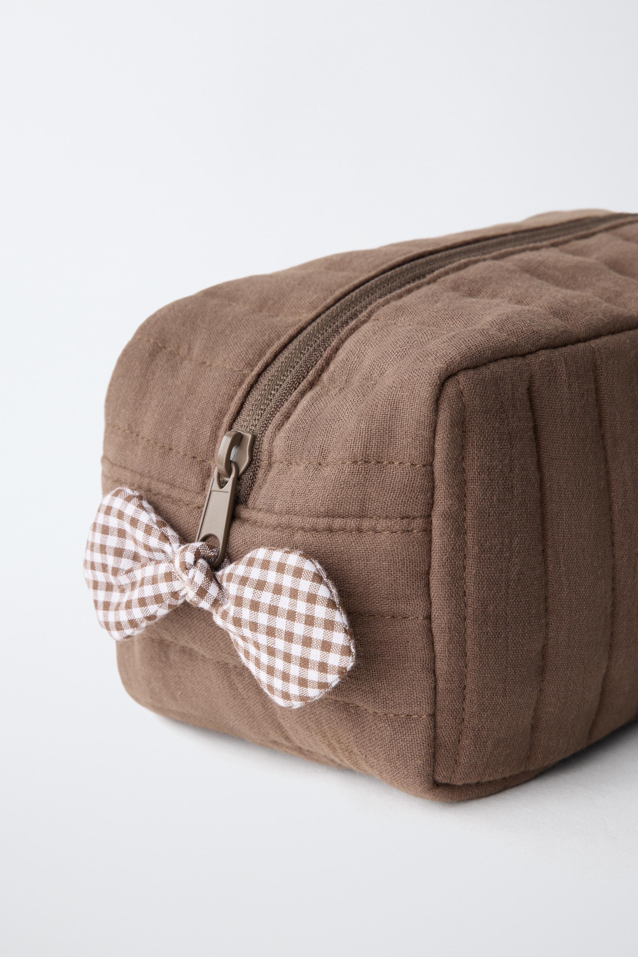 TROUSSE MATELASSÉE