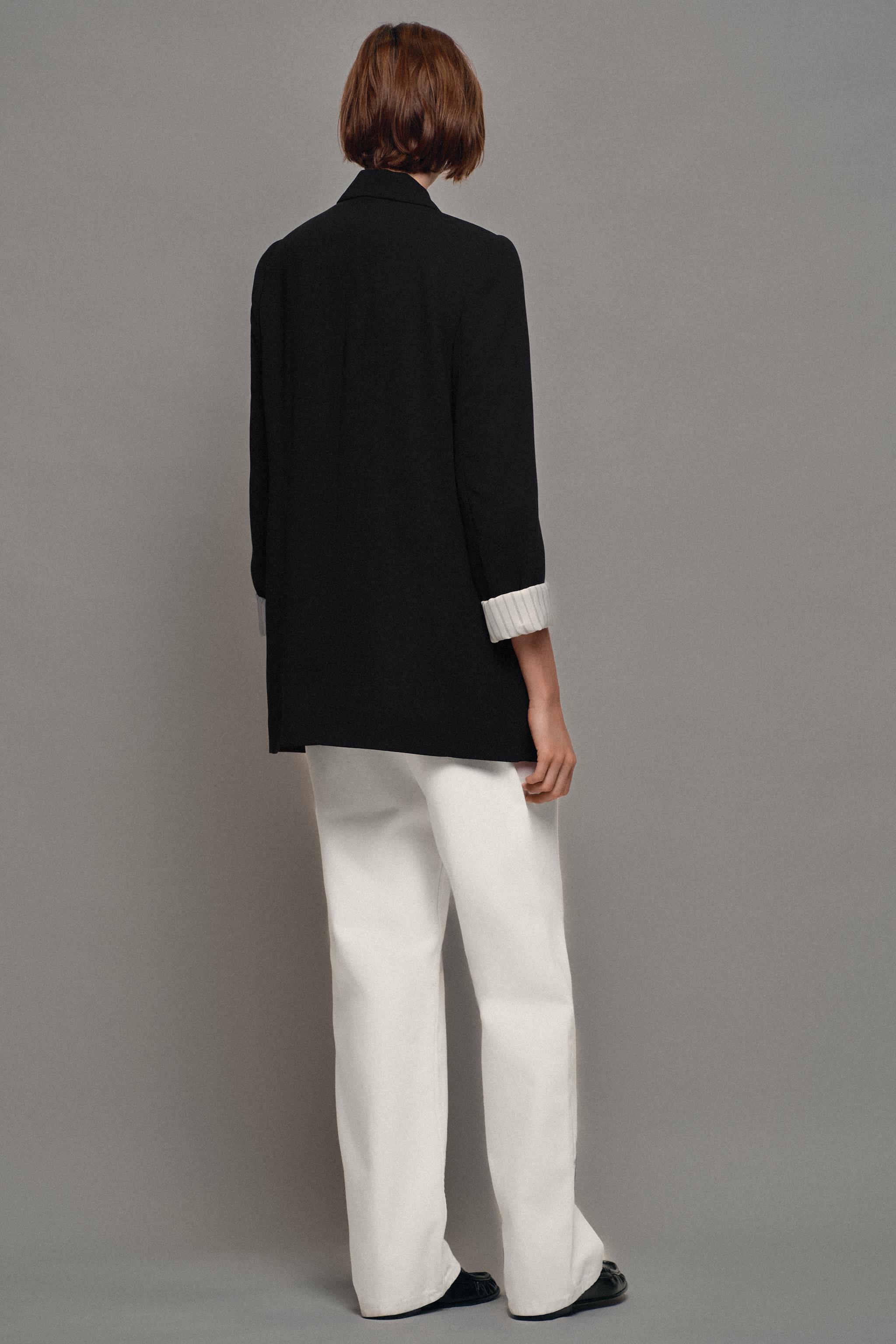 BLAZER WITH SHOULDER PADS AND PRINTED CUFFS