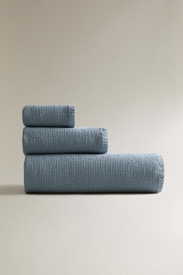 Zara MINI WAFFLE BATH TOWEL - Light blue - Image 0