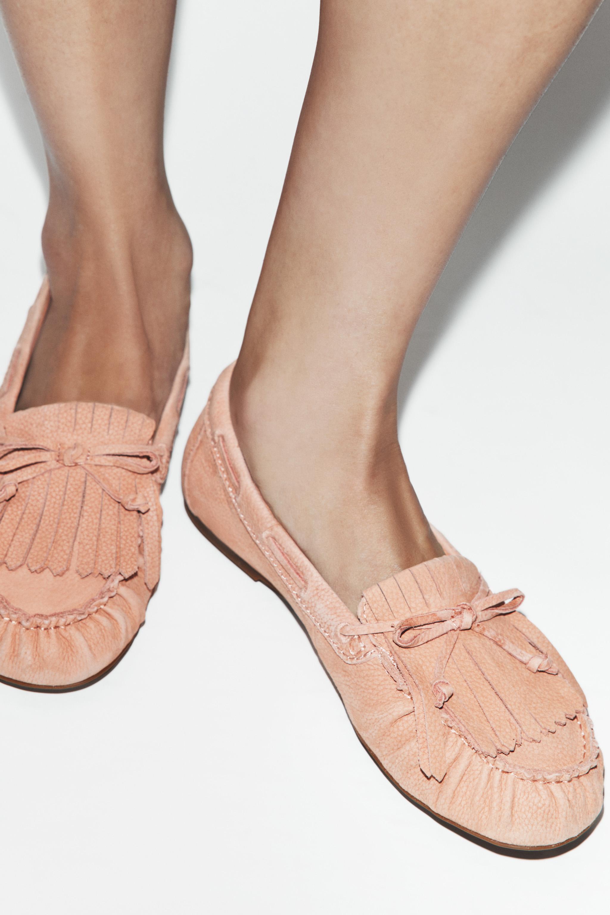 FRINGED LEATHER LOAFERS