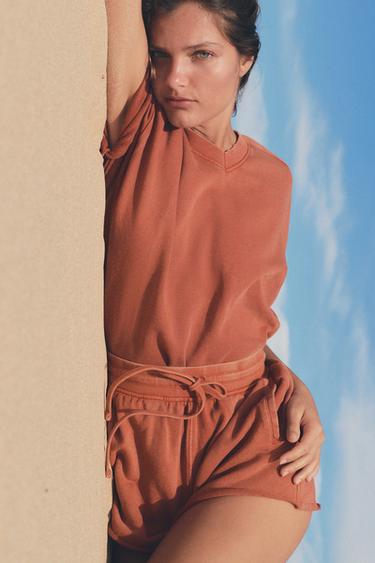 ТОАЛЕТ - тъмна сьомга от Zara