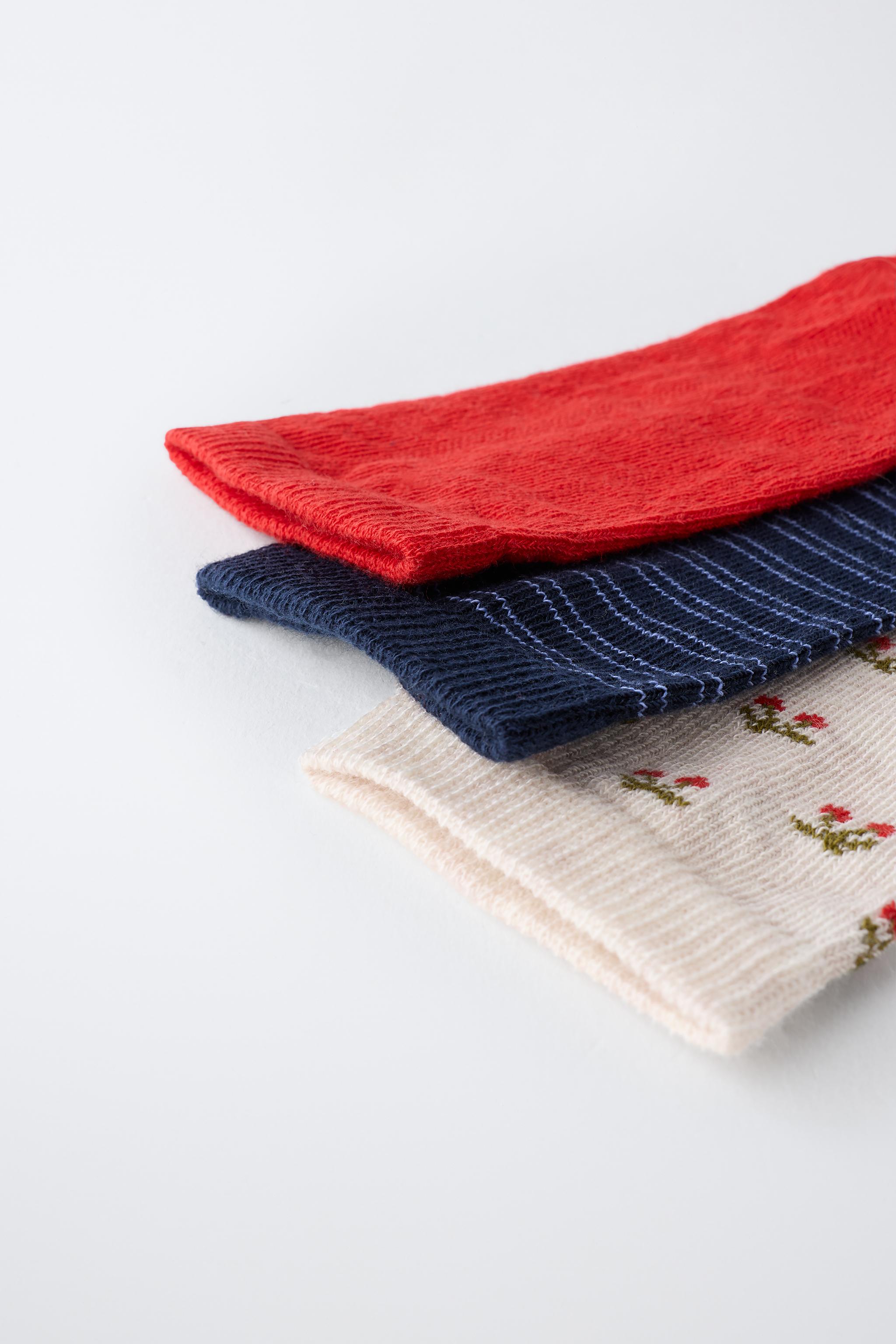 THREE-PACK OF CHERRY PRINT CREW SOCKS