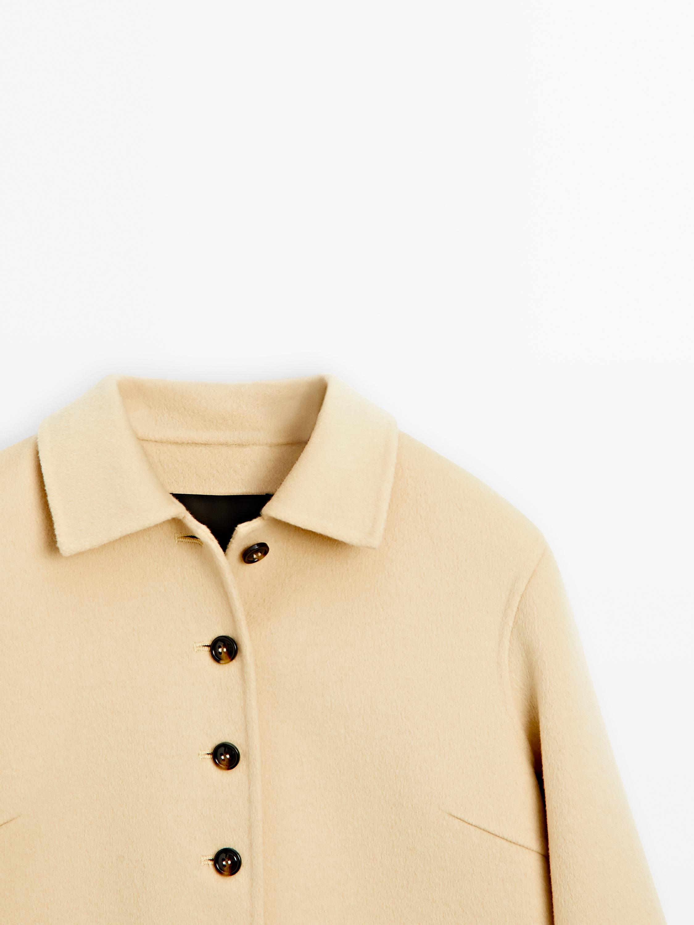 Manteau court en laine mélangée