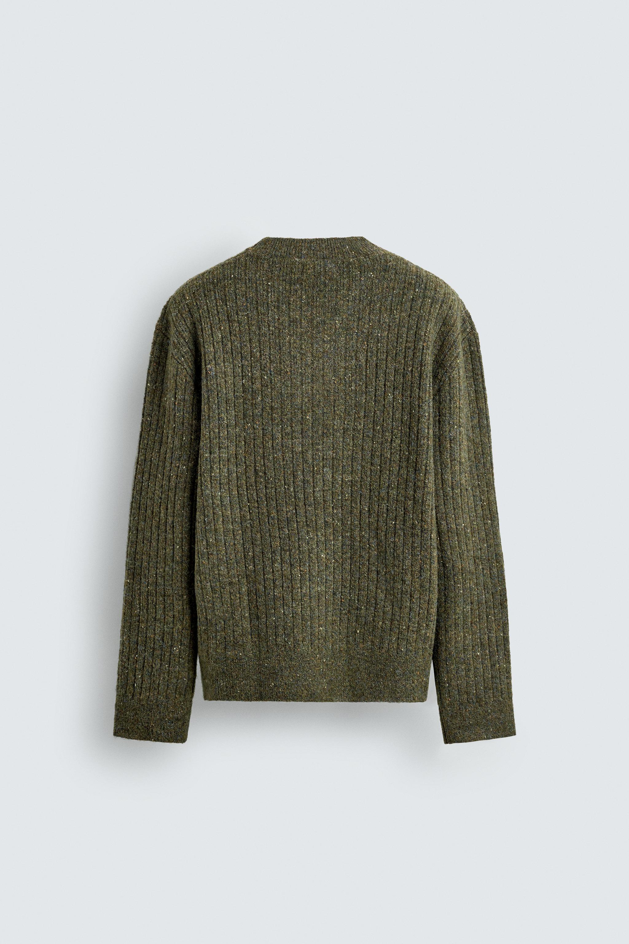 PULL CANNELÉ BOUTONNÉ