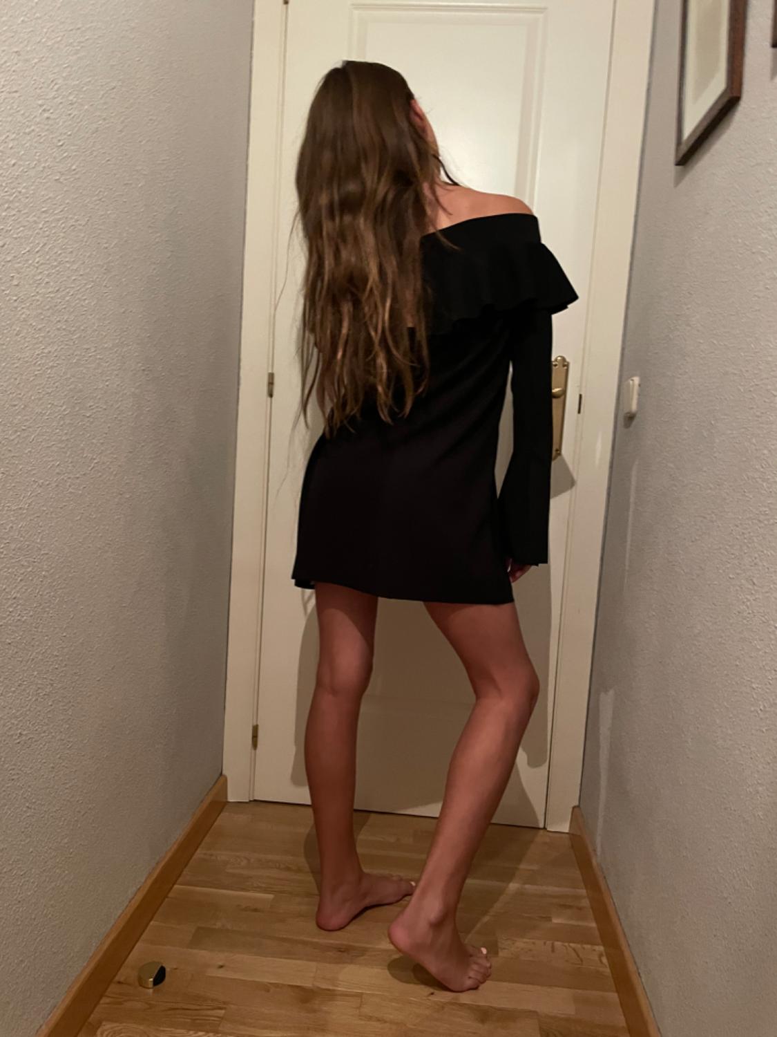 OFF-THE-SHOULDER DRESS - Image 4