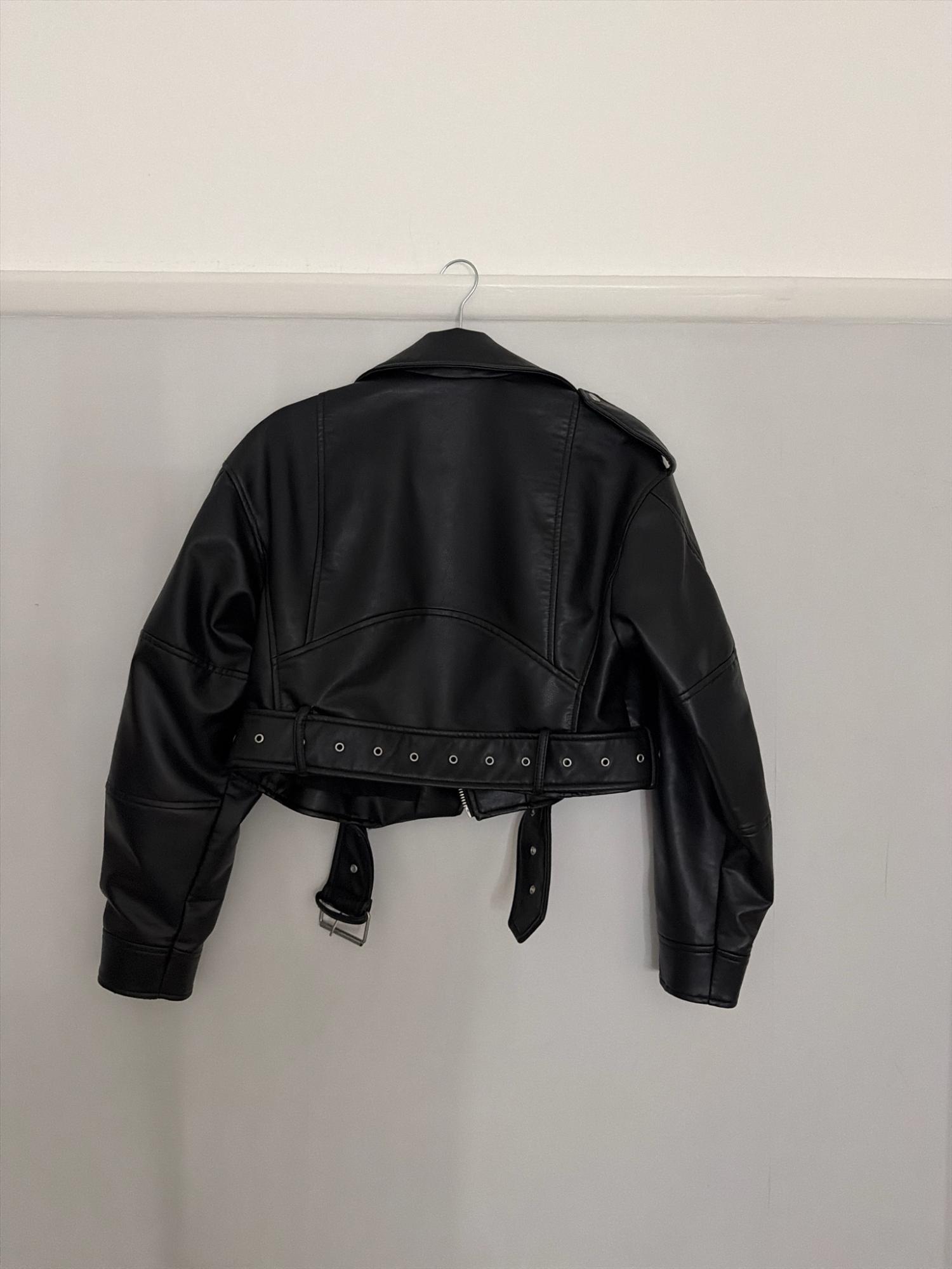 LEATHER EFFECT CROPPED BIKER JACKET SECOND HAND | Zara Preowned