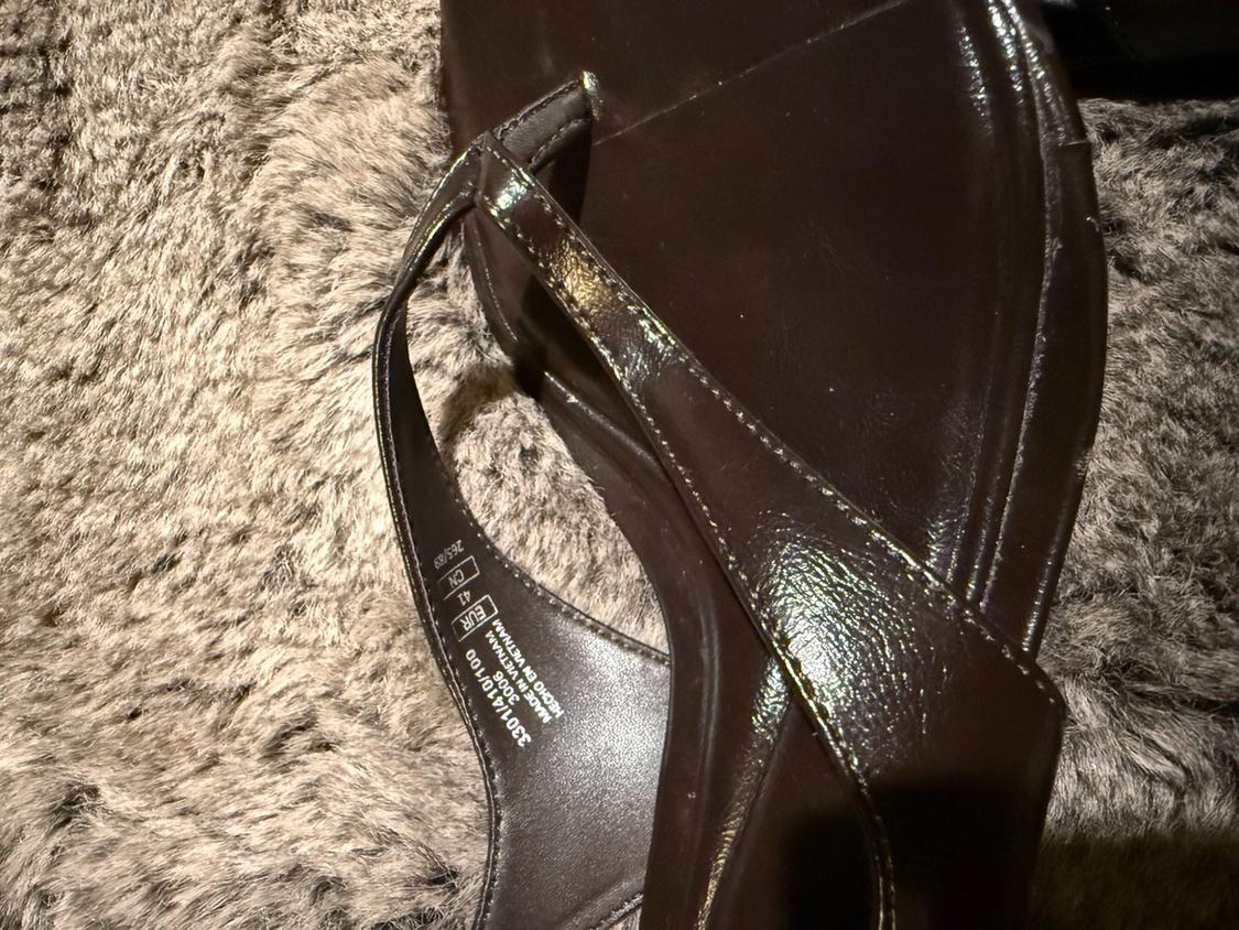 METALLIC HEEL STRAPPY SANDALS - Image 4