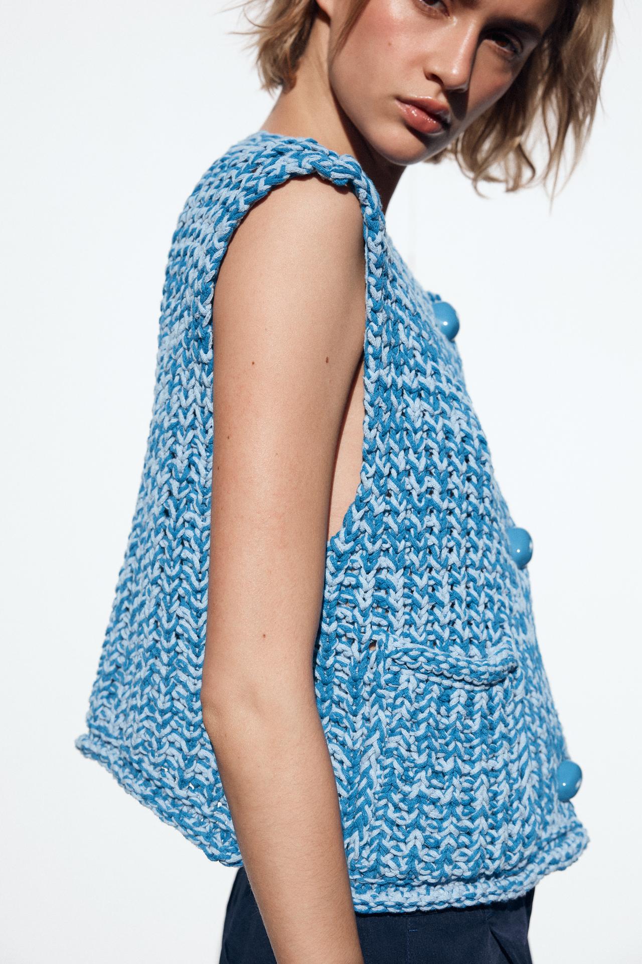 CHUNKY KNIT VEST