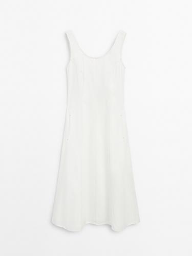 Robe midi denim 100 % coton - Blanc cassé de Zara