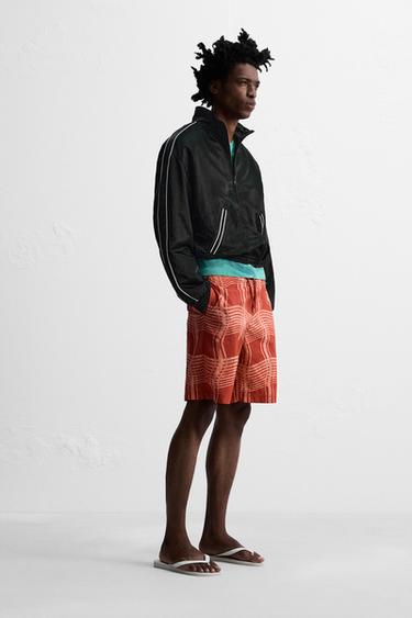© OTIS KWAME KYE QUAICOE PRINTED LONG SWIMMING TRUNKS - Orange by Zara - Image 3