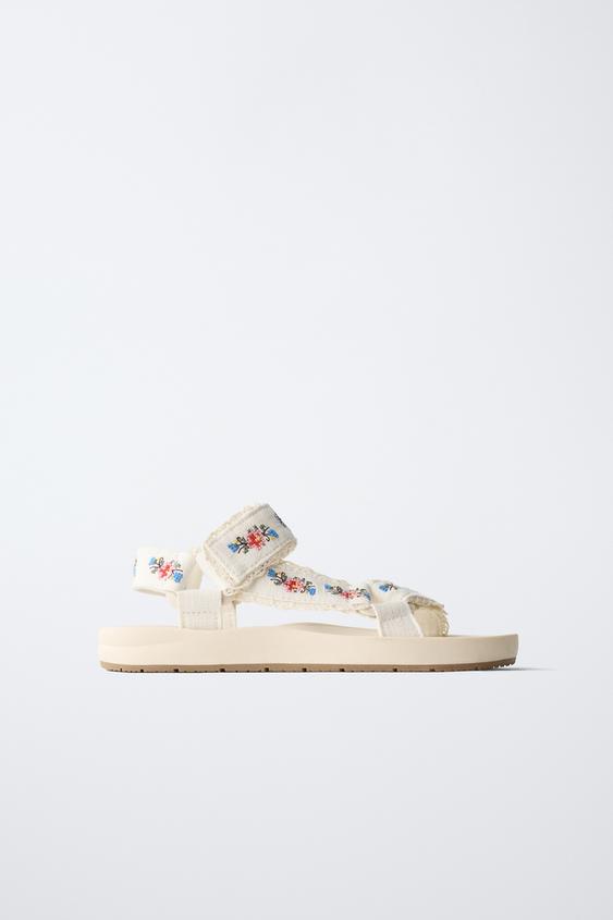 SANDALES TECHNIQUES BRODÉES - Blanc écru de Zara - Image 0