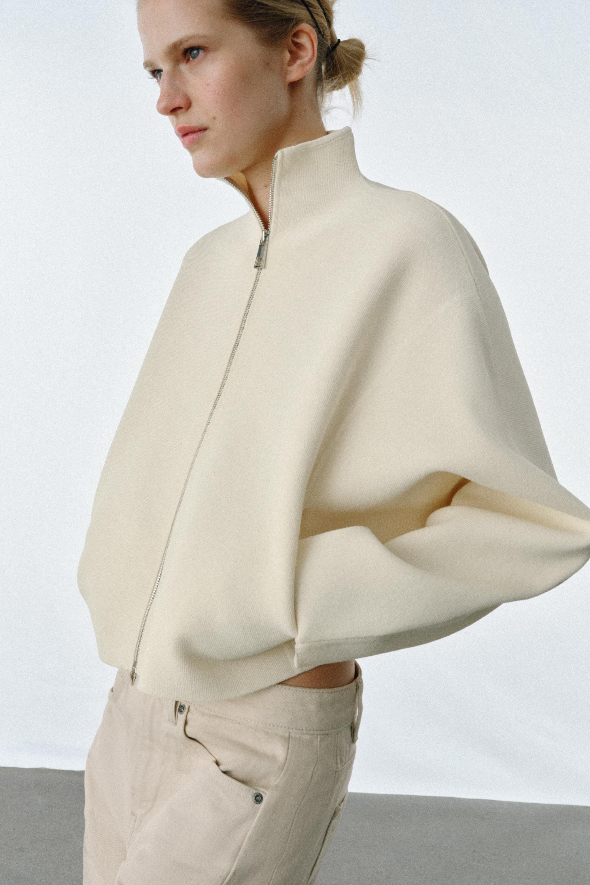 ZIP-UP KNIT CARDIGAN