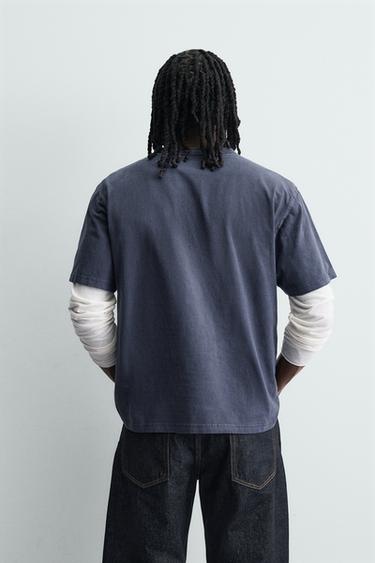 T-SHIRT LAVÉ COL TUNISIEN - Bleu marine de Zara - Image 2