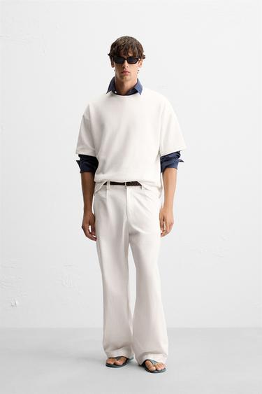 RAISED PRINT SWEATSHIRT - White by Zara