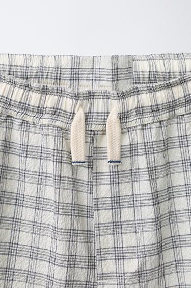 BERMUDA IMPRIMÉ À CARREAUX PUKAS SURF - Écru / Beige de Zara - Image 2