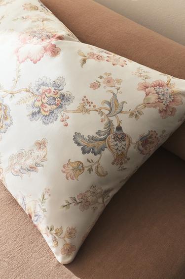 FLORAL PRINT SATEEN PILLOWCASE - Ecru by Zara - Image 5