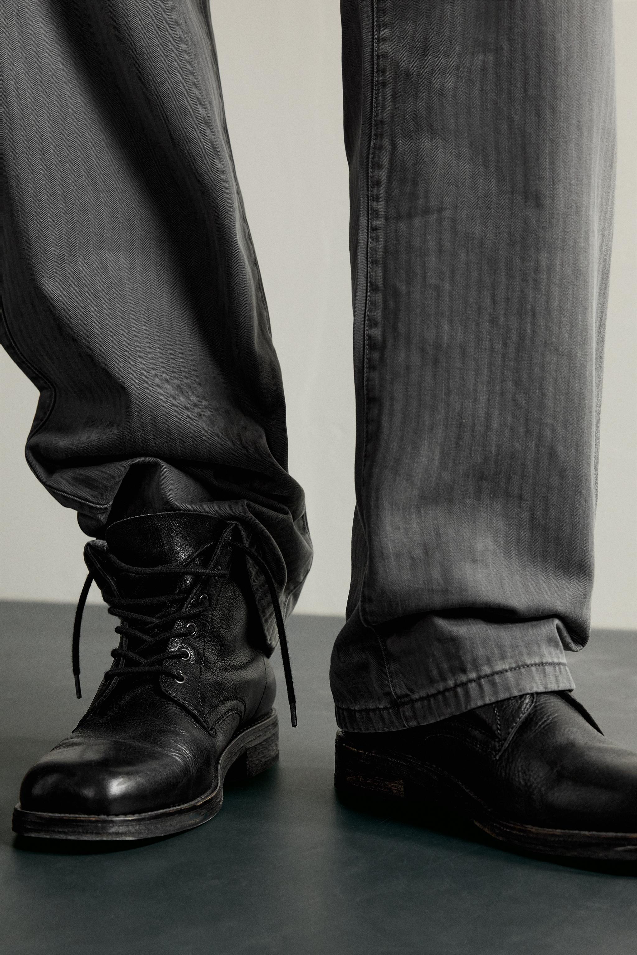 PANTALON STRUCTURÉ À CHEVRONS AVEC PATTES