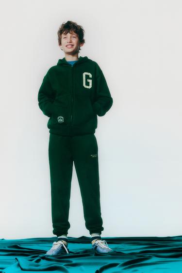 SUDADERA CAPUCHA JOGGING LETRA - VERDE de Zara